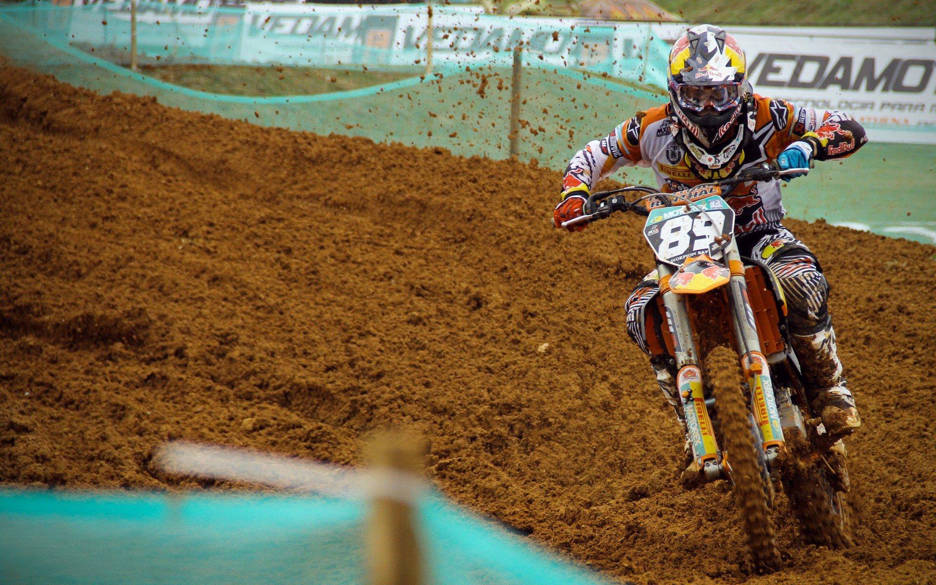 全国羽毛球锦标赛圆满落幕 新锐选手表现抢眼