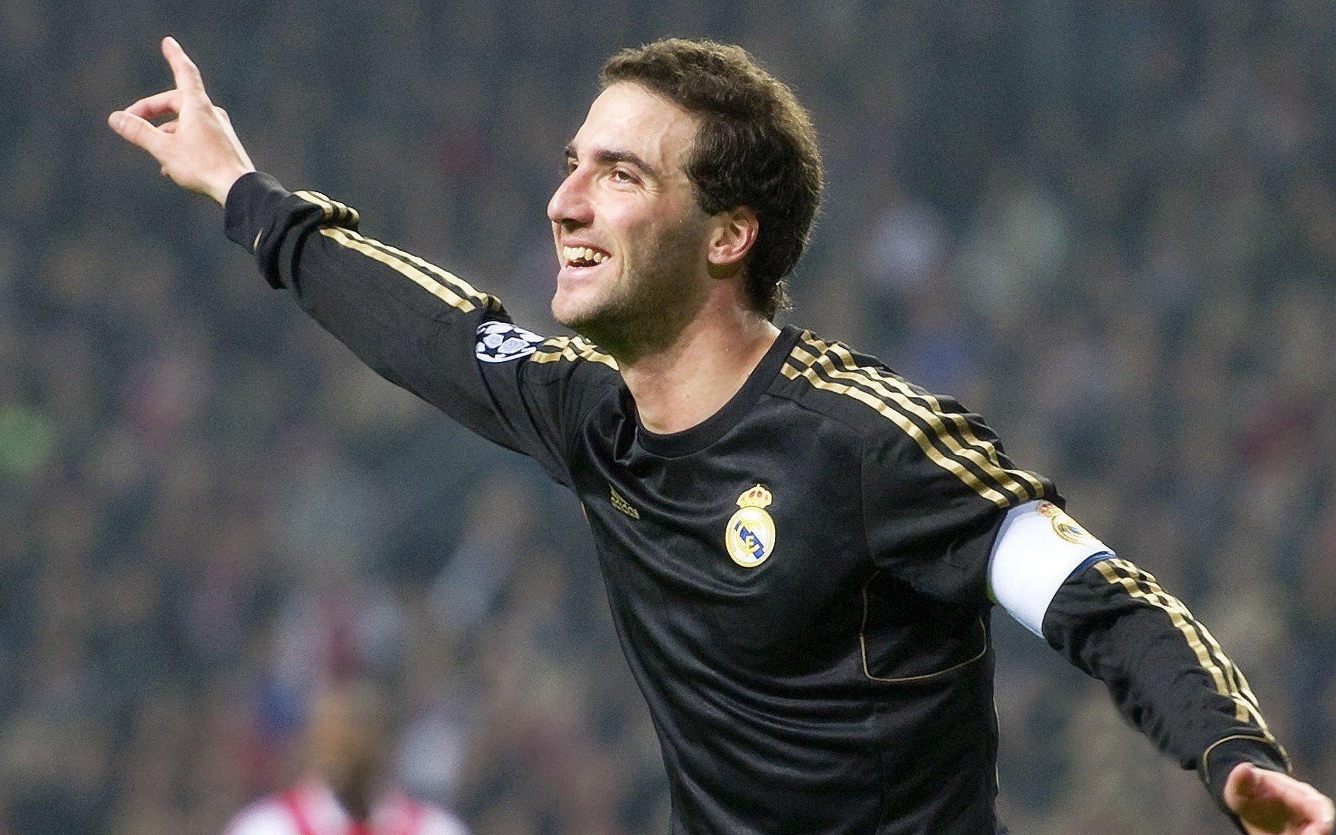 英雄联盟全球总决赛,巅峰对决引爆电竞狂潮,中国战队再创辉煌