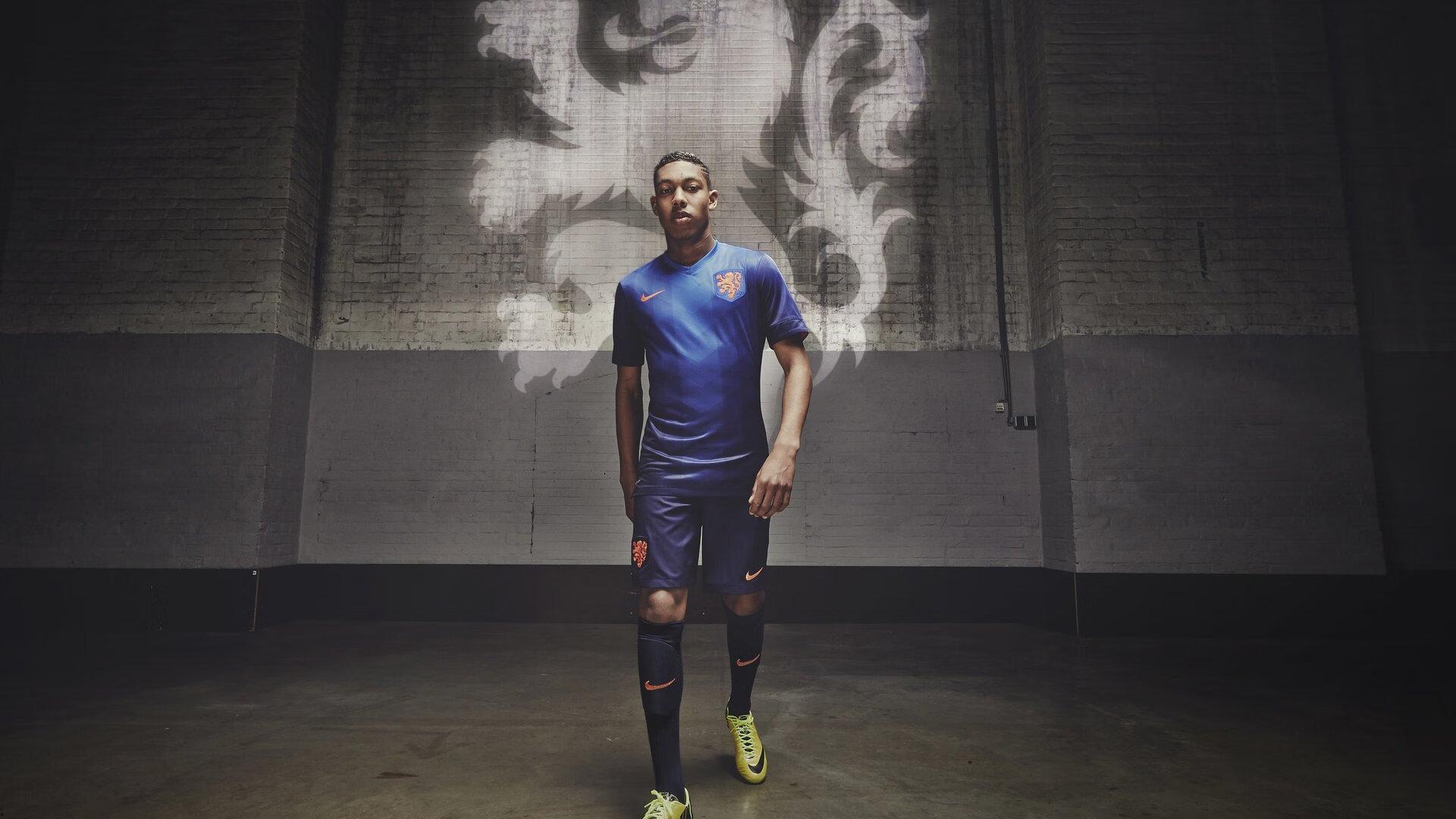 米兰体育app-德甲联赛激战正酣，拜仁慕尼黑紧追榜首多特蒙德